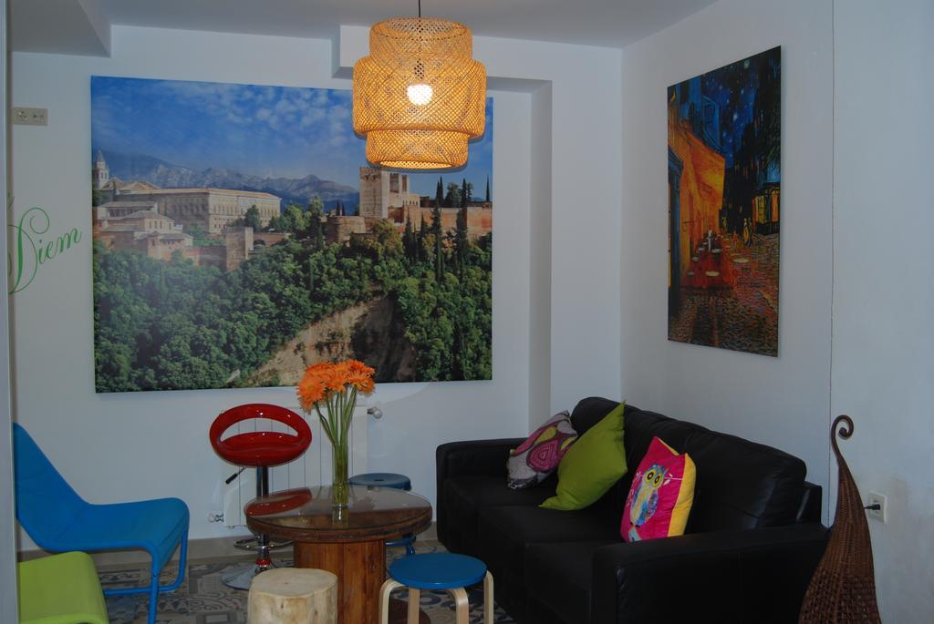 Oh! My Hostel Granada Ngoại thất bức ảnh