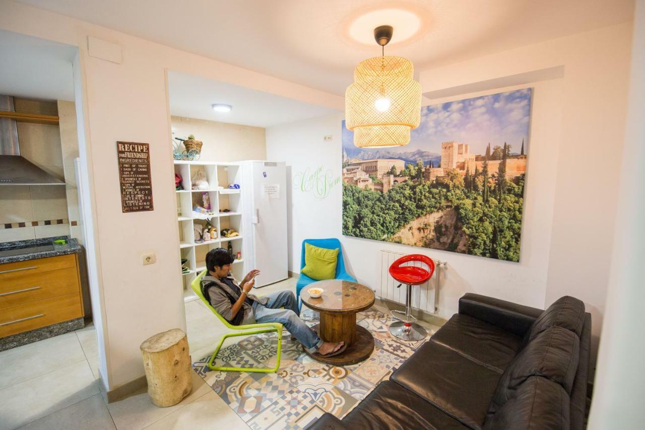 Oh! My Hostel Granada Ngoại thất bức ảnh